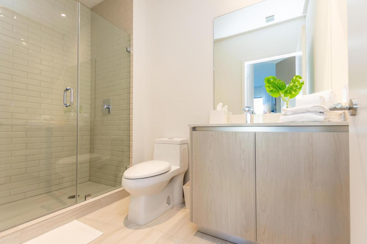 Espectacular Condo Esquina Beach House Hollywood Apartamento Luaran gambar