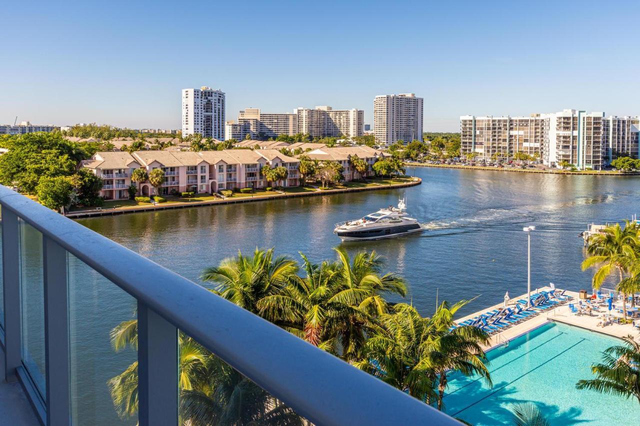 Espectacular Condo Esquina Beach House Hollywood Apartamento Luaran gambar